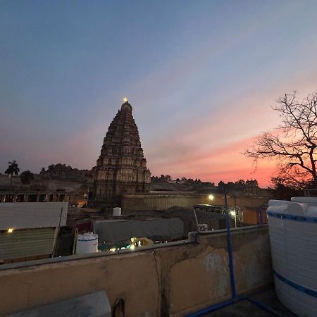 Temple View Guest House Hampi Exterior photo